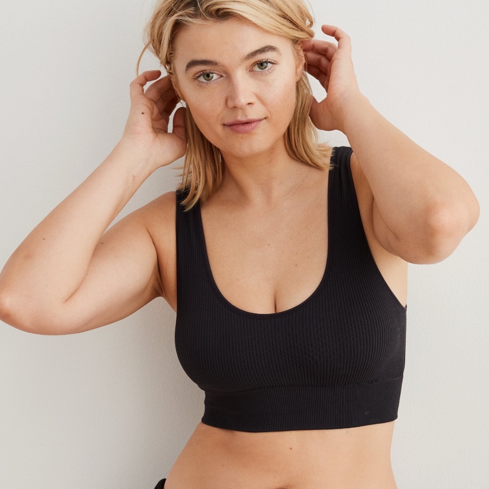 Aerie Seamless Ribbed Black Bralette Sports Bra Small Women’s
